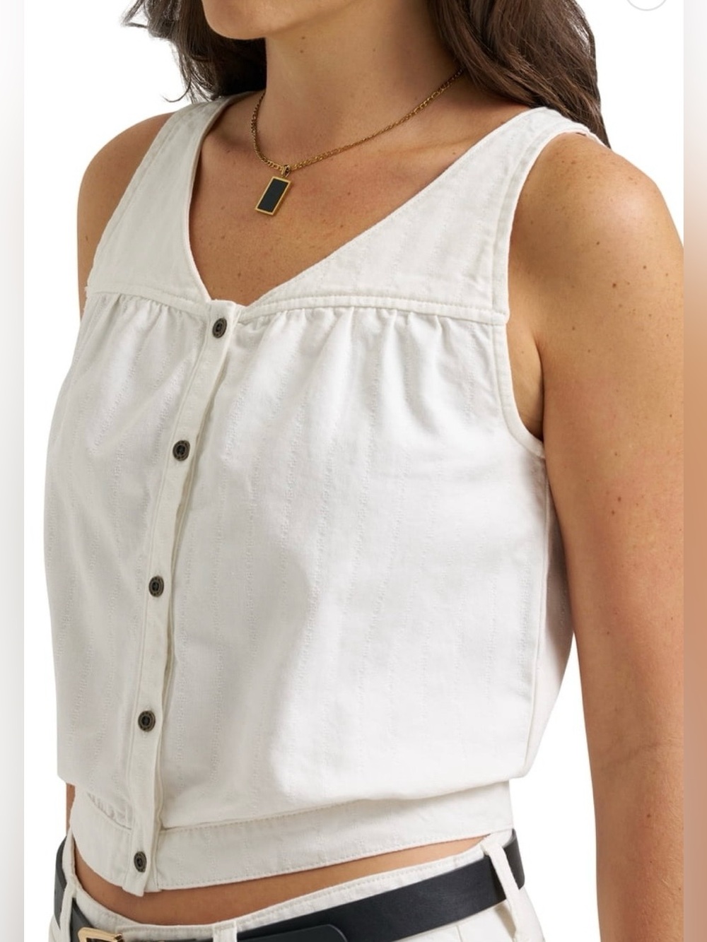 Lee White Sleeveless Button-Front Vest - Picture 14 of 17